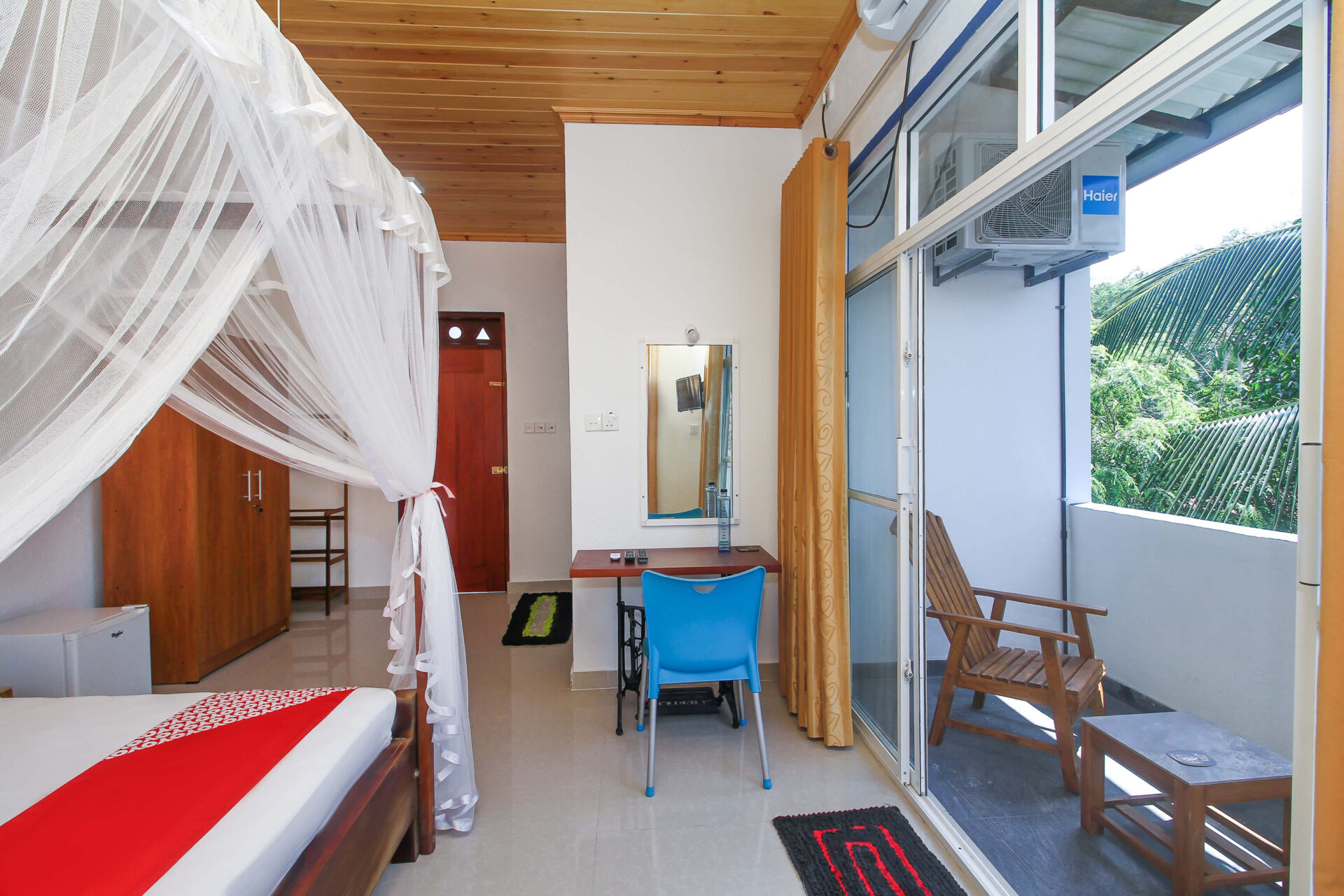 Deluxe Double Room 1-7